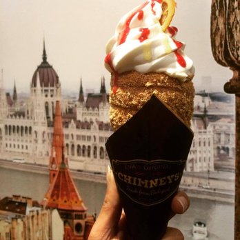 Eva's Original Chimneys - Lemon berry chimney cone - Desserts Near Me - Toronto, Ontario