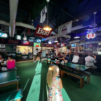 Stadium Pizza - Inside - Pizza Near Me - Temecula, California Stadium Pizza - Inside - Pizza Near Me - Temecula, California
