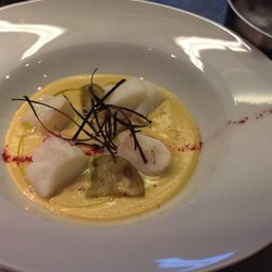Trattoria Moderna Il Simposio - Vellutata di soia bio bianca con merluzzo a vapore e melanzana grigliata