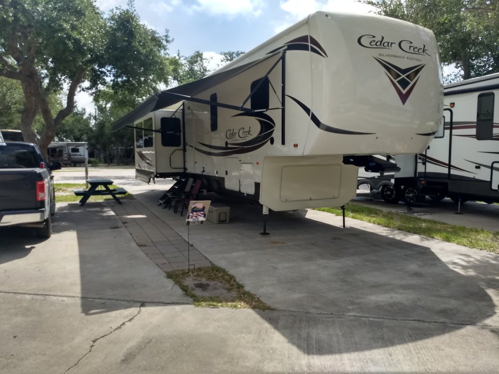 BAILEY’S RV SALES 500 N John Redditt Dr, Lufkin, Texas RV Dealers