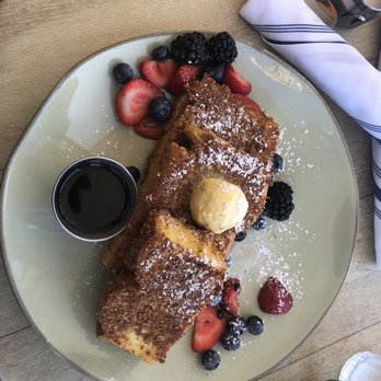 Driftwood Kitchen - Scottish Smoked Salmon Bagel and French Toast - Seafood Near Me - Laguna Beach, California