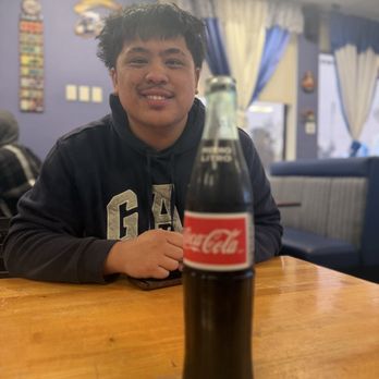 El Buen Gusto Salvadoreño - You already know it had to be cokeee - Salvadoran Near Me - Pittsburg, California El Buen Gusto Salvadoreño - You already know it had to be cokeee - Salvadoran Near Me - Pittsburg, California