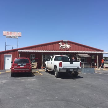 Pappy’s Bar-B-Q - shows the parking lot - Barbeque Near Me - Monahans, Texas