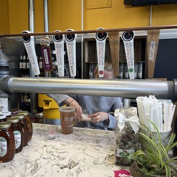 Candlewood Market - Kombucha taps - featuring Cross Culture kombucha - Cafes Near Me - Fairfield, Connecticut