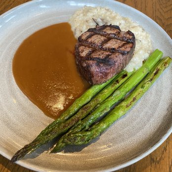 The Half Nelson - Fillet mignon - Bars Near Me - Davenport, Iowa The Half Nelson - Fillet mignon - Bars Near Me - Davenport, Iowa