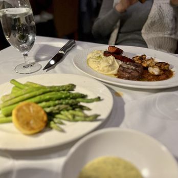 Eddie Merlot's - New Orleans Mixed Grill - Steakhouses Near Me - Lincolnshire, Illinois Eddie Merlot's - New Orleans Mixed Grill - Steakhouses Near Me - Lincolnshire, Illinois