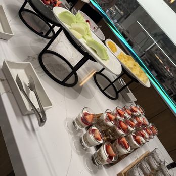 Veranda - Fresh fruit - Breakfast & Brunch Near Me - Las Vegas, Nevada Veranda - Fresh fruit - Breakfast & Brunch Near Me - Las Vegas, Nevada