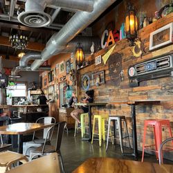 Casita Taqueria - Indoor vibe and seating