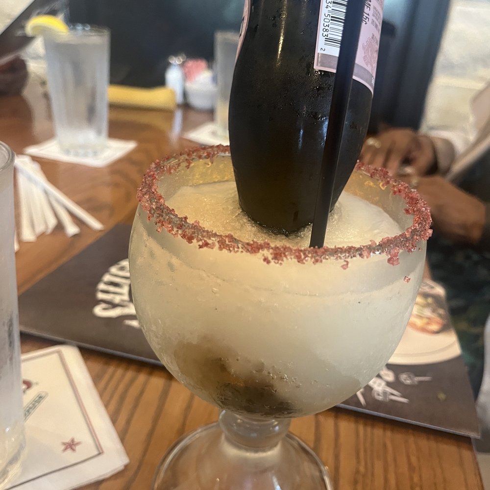 Saltgrass Steak House - Margarita with rose - Steakhouses Near Me - Hoover, Alabama Saltgrass Steak House - Margarita with rose - Steakhouses Near Me - Hoover, Alabama