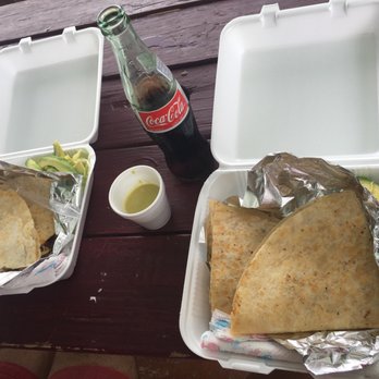 Lucy's Tacos - Giant quesadillas - Food Trucks Near Me - San Marcos, Texas