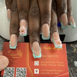 Castle Nails & Spa