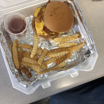 Brody's Diner - 8 fries?!?!? - Breakfast & Brunch Near Me - Shrewsbury, Massachusetts