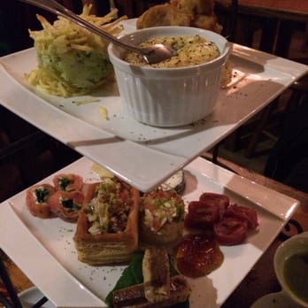 Grapes & Bites - special course for two! - Wine Bars Near Me - Lisbon, 11 Grapes & Bites - special course for two! - Wine Bars Near Me - Lisbon, 11