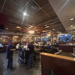 Pho Binh Duong - Interior