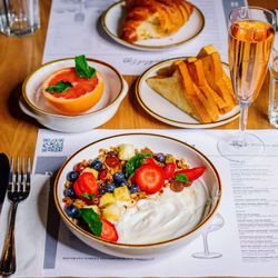 The Speckled Egg - Yogurt Bowl, Grapefruit, Toast