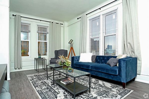 Briggs Houze by null