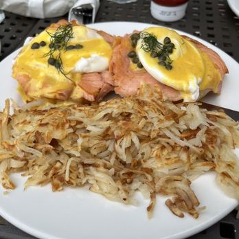 Chipy Cafe - Lox Benedict Bread Bowl - Breakfast & Brunch Near Me - Lincolnshire, Illinois