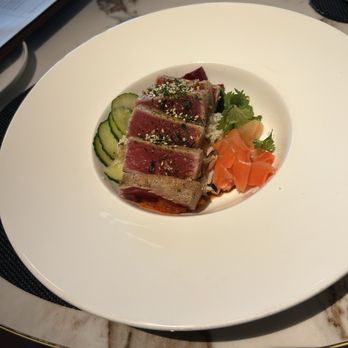 Delta One Lounge - The special was a tuna poke bowl - just the right amount of food! - Airport Lounges Near Me - Boston, Massachusetts