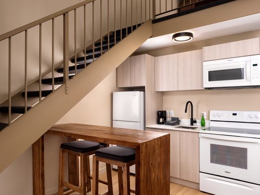 Huntingdon Hotel & Suites by null