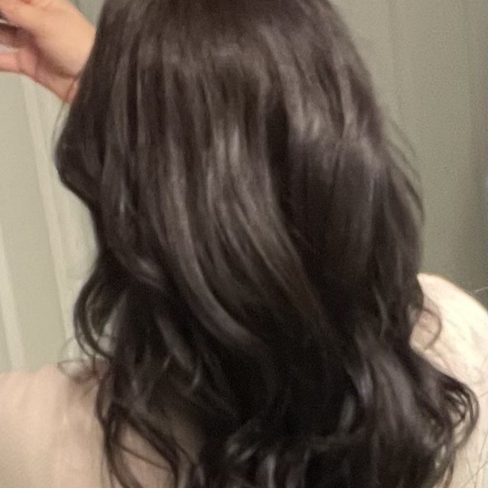 A few hours after my salon visit. A few hours after my salon visit.