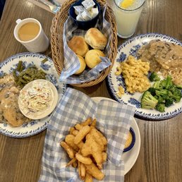 Onion Petals, Monday and Tuesday Chicken & Rice with sides of Cole Slaw, Macaroni & Cheese, Broccoli, & Green Beans. Biscuits & Corn Muffins Onion Petals, Monday and Tuesday Chicken & Rice with sides of Cole Slaw, Macaroni & Cheese, Broccoli, & Green Beans. Biscuits & Corn Muffins
