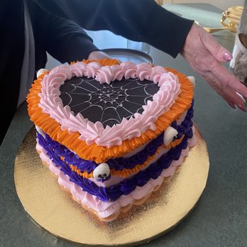 Cal City Bakery - Bakeries Near Me - Calumet City, Illinois