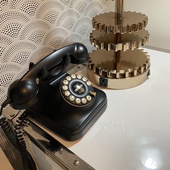 The Carlyle Inn - Retro decor - Hotels Near Me - Los Angeles, California The Carlyle Inn - Retro decor - Hotels Near Me - Los Angeles, California