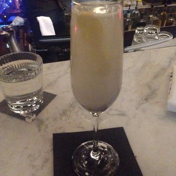 The Carbon Bar - French 75 avec crème de violet made by your dearest and sweetest Lee! - Barbeque Near Me - Toronto, Ontario The Carbon Bar - French 75 avec crème de violet made by your dearest and sweetest Lee! - Barbeque Near Me - Toronto, Ontario
