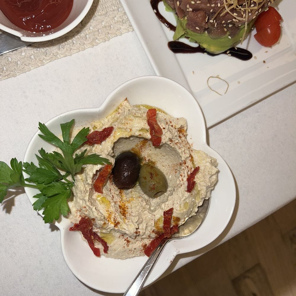 White Olive - Hummus - Mediterranean Near Me - New York, New York White Olive - Hummus - Mediterranean Near Me - New York, New York