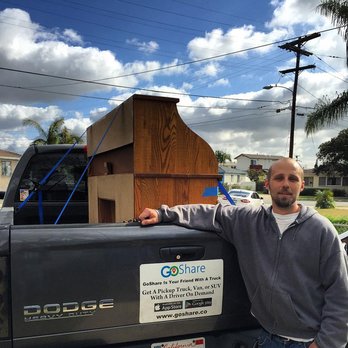 GoShare - Desk secured for a move with a GoShare delivery professional! - Movers Near Me GoShare - Desk secured for a move with a GoShare delivery professional! - Movers Near Me