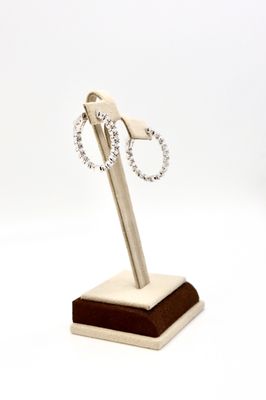 Chaplin's Jewelry by null