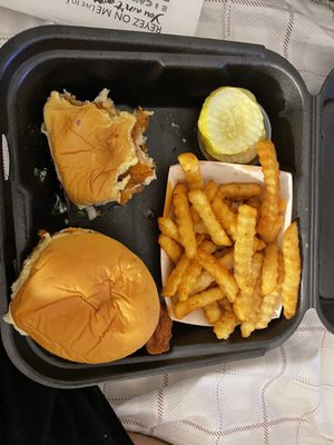 Dave's Hot Chicken by null