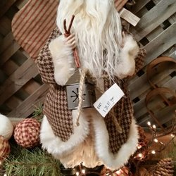 The Rusty Rooster - Santa.