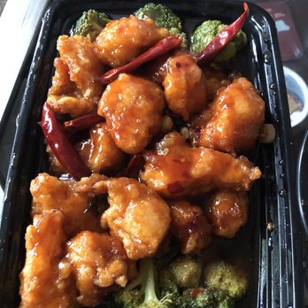 Anzai - Probably the best general tsos on LI. Spicy & Sweet w/ juicy huge chunks of white meat chicken - Japanese Near Me - East Meadow, New York