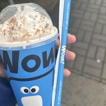 Wow Tea Drink - Qilan Oolong Milk Tea with cream top (whipped cream) and pecans and mochi - Bubble Tea Near Me - Cupertino, California Wow Tea Drink - Qilan Oolong Milk Tea with cream top (whipped cream) and pecans and mochi - Bubble Tea Near Me - Cupertino, California
