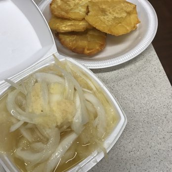 Bebo's BBQ - Yuca con cebolla and tostones de pana - Barbeque Near Me - Carolina, Puerto Rico