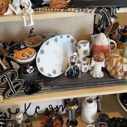 Hula Hut - So many things. I want them!