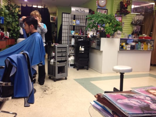 Top International Hair Salon 684 Broadway Everett Ma Hair Salons Mapquest Top International Hair Salon 684 Broadway Everett Ma Hair Salons Mapquest