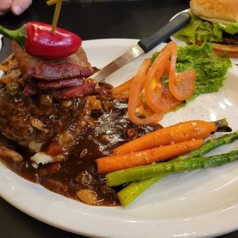 Route 99 - Salisbury steak, really well done - American Near Me - Brooks, Oregon Route 99 - Salisbury steak, really well done - American Near Me - Brooks, Oregon