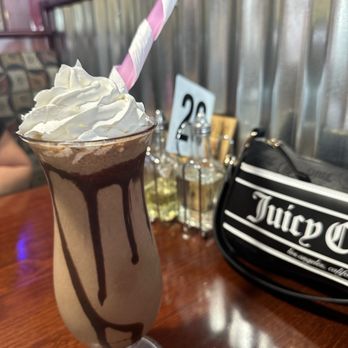La Criolla Cafe & Restaurant - Frappe - Cafes Near Me - Davenport, Florida