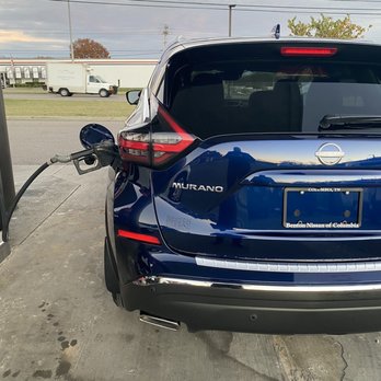 Speedway - Filling-up a customer's car before she takes delivery of her 2023 Murano Platinum AWD. - Gas Stations Near Me - Columbia, Tennessee Speedway - Filling-up a customer's car before she takes delivery of her 2023 Murano Platinum AWD. - Gas Stations Near Me - Columbia, Tennessee