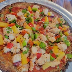 1982 Pizza - My Hawaiian pie on cauliflower crust. Good!