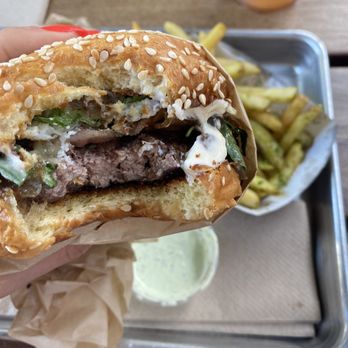 Gotts Roadside - California burger and garlic fries - Burgers Near Me - Napa, California