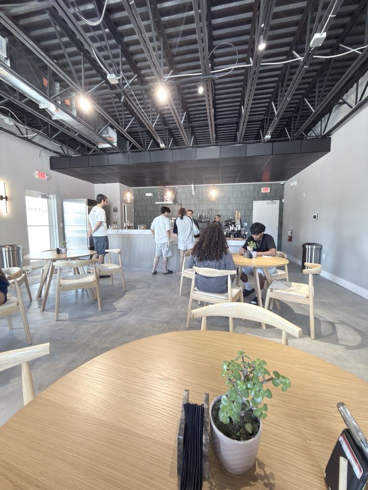Luckys Espresso & Matcha Bar Image