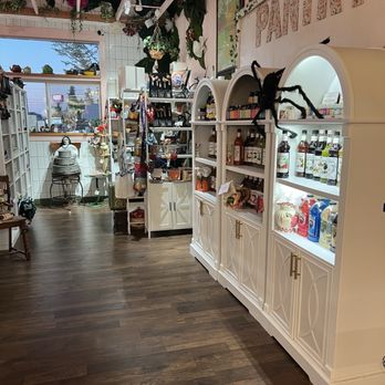 Bee Hill Bakery - More trinkets and drink syrups - Bakeries Near Me - Silverdale, Washington