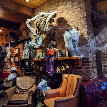 Backspace Bar & Kitchen - Bars Near Me - New Orleans, Louisiana