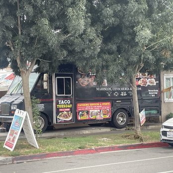La Moreña Mariscos - Food truck - Seafood Near Me - Chula Vista, California La Moreña Mariscos - Food truck - Seafood Near Me - Chula Vista, California
