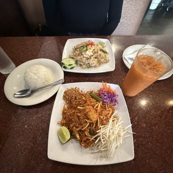Thippawan Thai Restaurant - Thai Near Me - Rancho Cucamonga, California