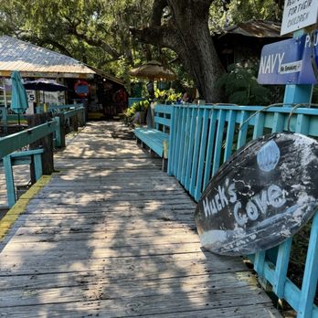 Huck's Cove - Dock alongside the river to more outdoor seating. - Burgers Near Me - Gautier, Mississippi Huck's Cove - Dock alongside the river to more outdoor seating. - Burgers Near Me - Gautier, Mississippi