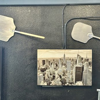 Pizza Ponte - Nice picture in the wall - Pizza Near Me - Oakland, California